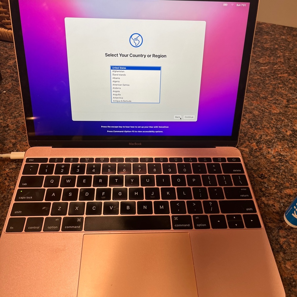 MacBook